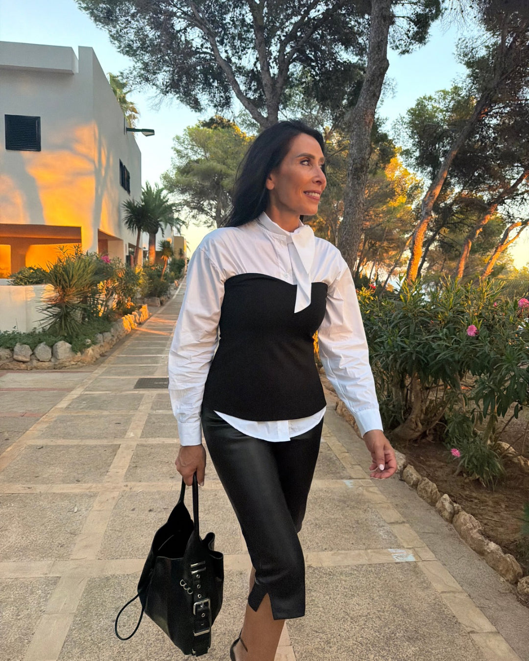 Capri pants in eco leather