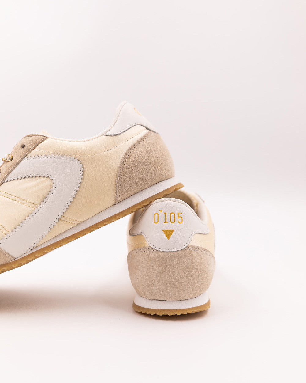 Nelly Off white sneakers