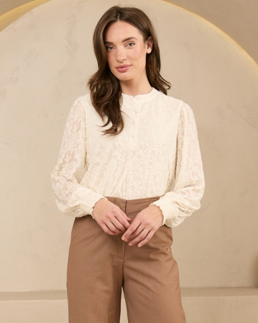 Hind blouse