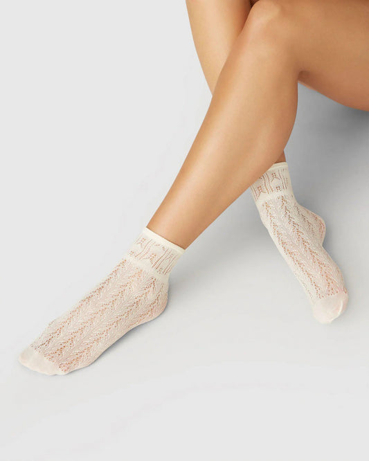 erica crochet sokken | creme