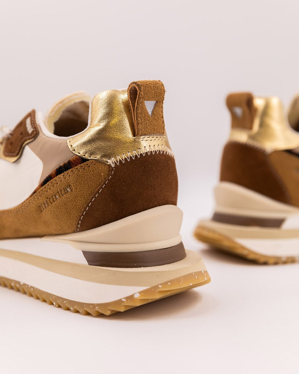 Trek Up Lust sneakers