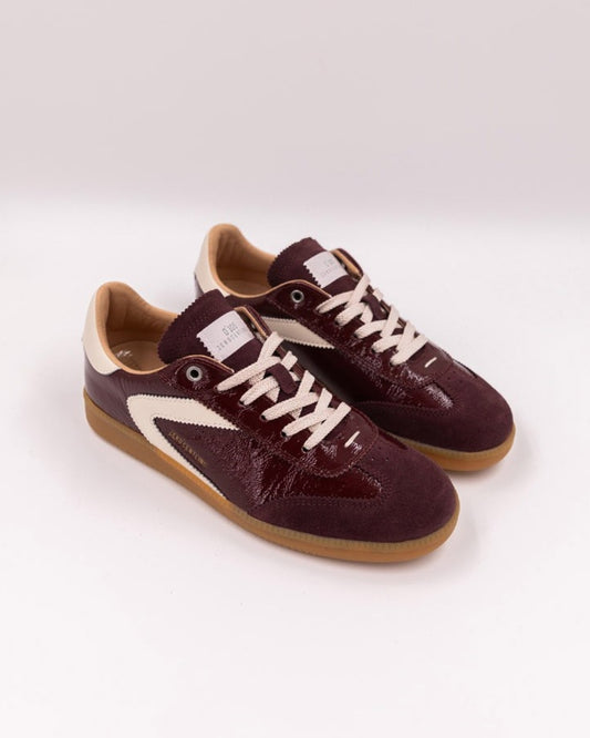 Nova Royale Polish sneakers
