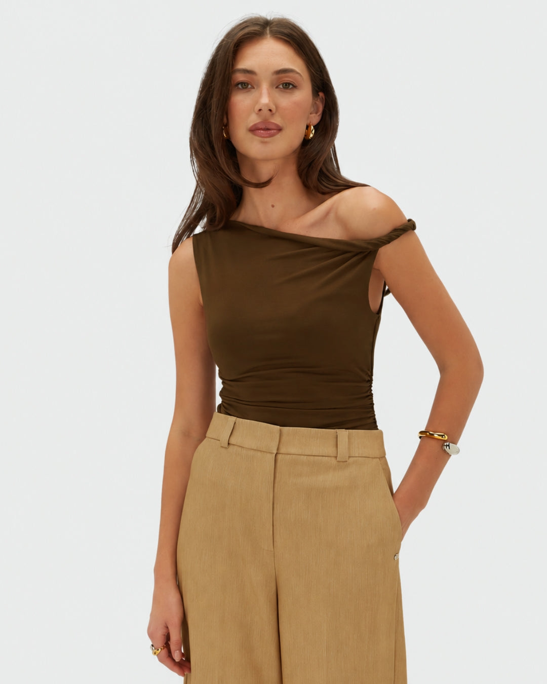 Velia top