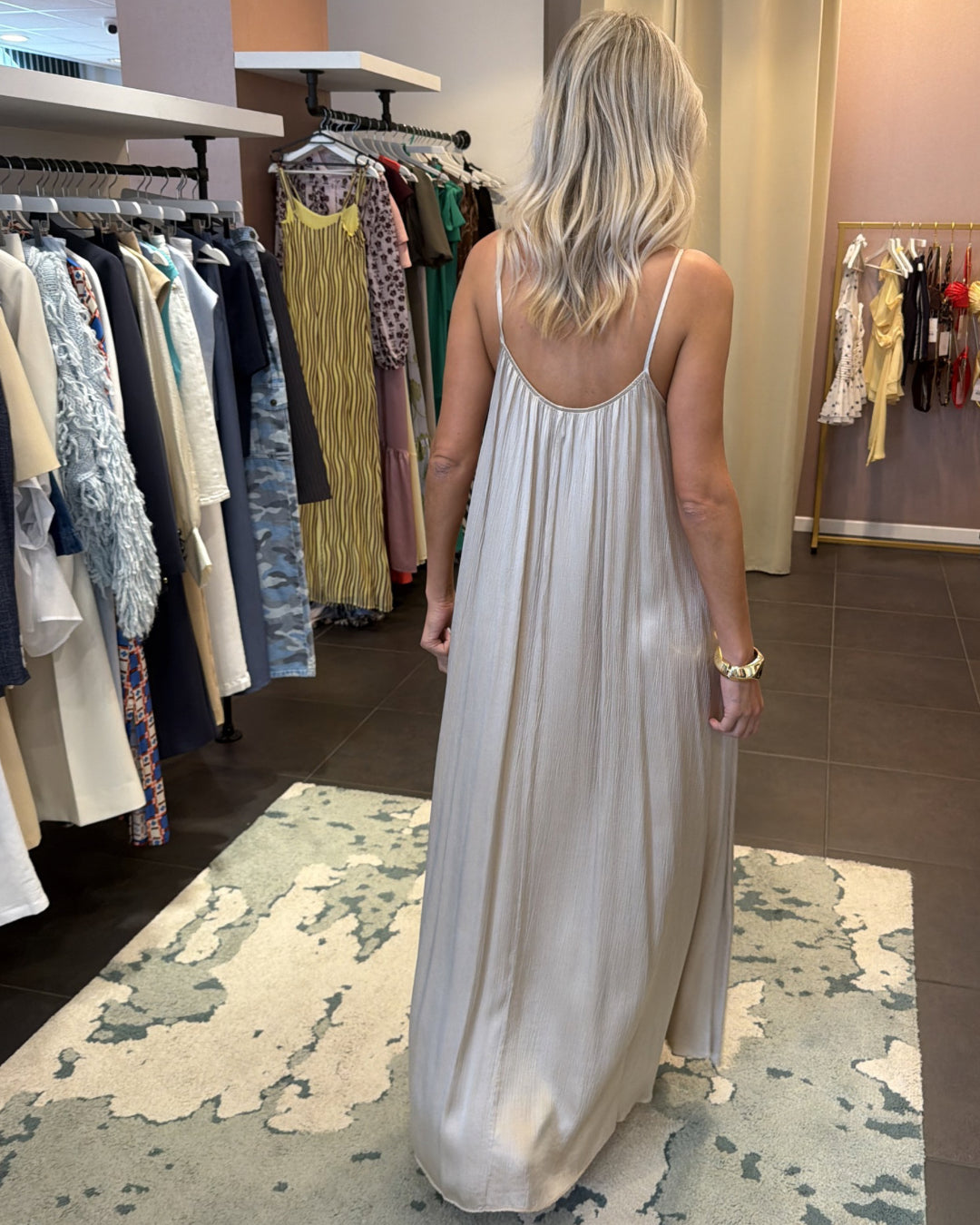 viscose jurk - beige