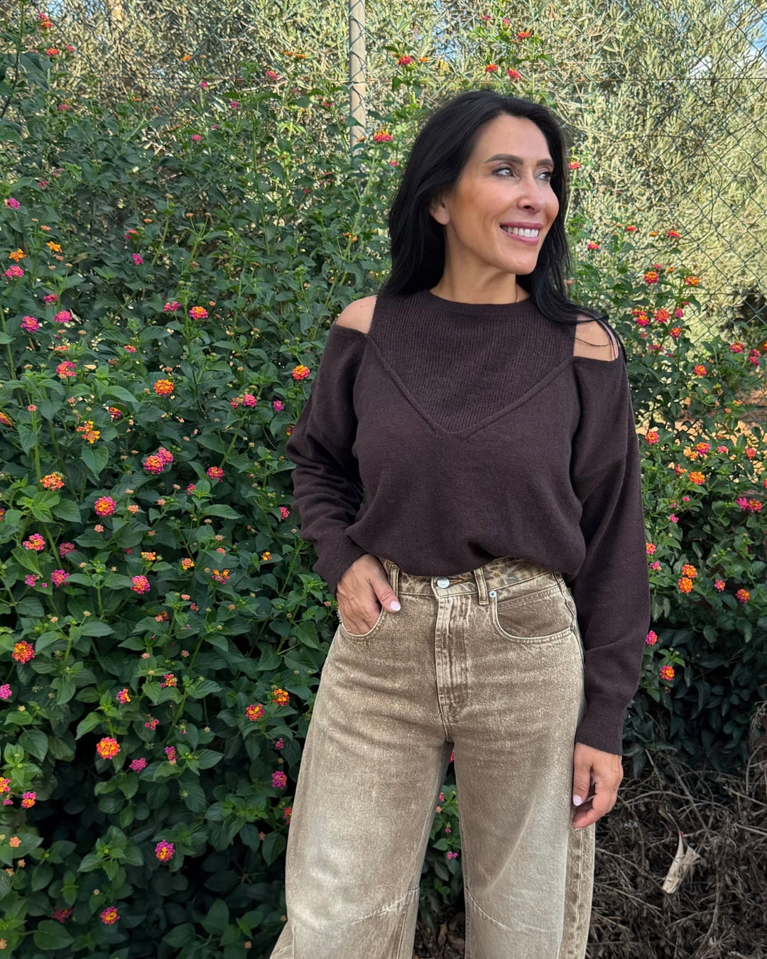pull met cut-out schouders