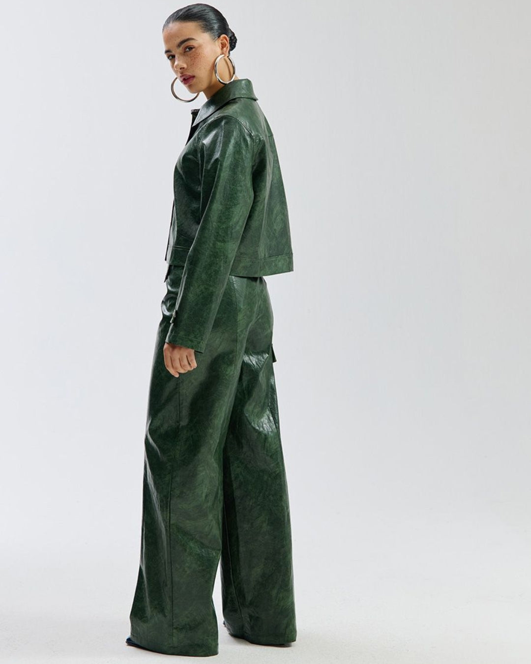 Bina vest
