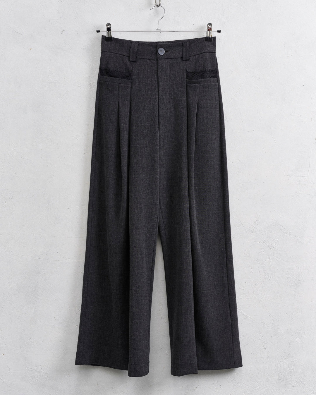 Broek met kant
