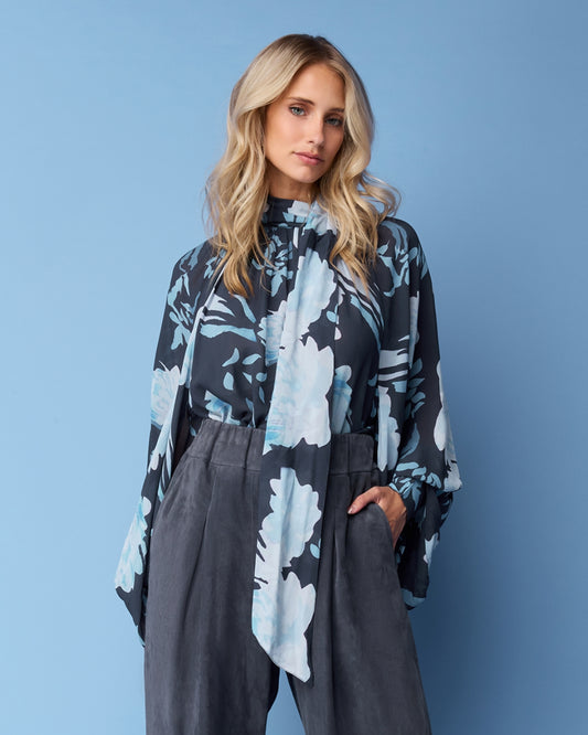 Viento floral blouse