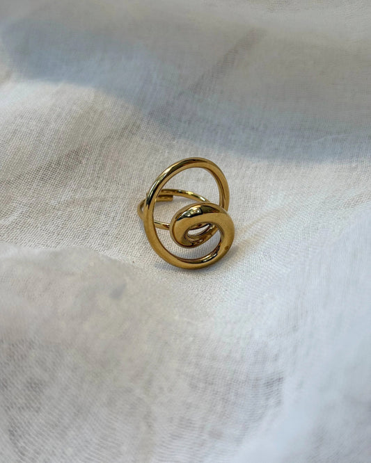 ring Yvonne